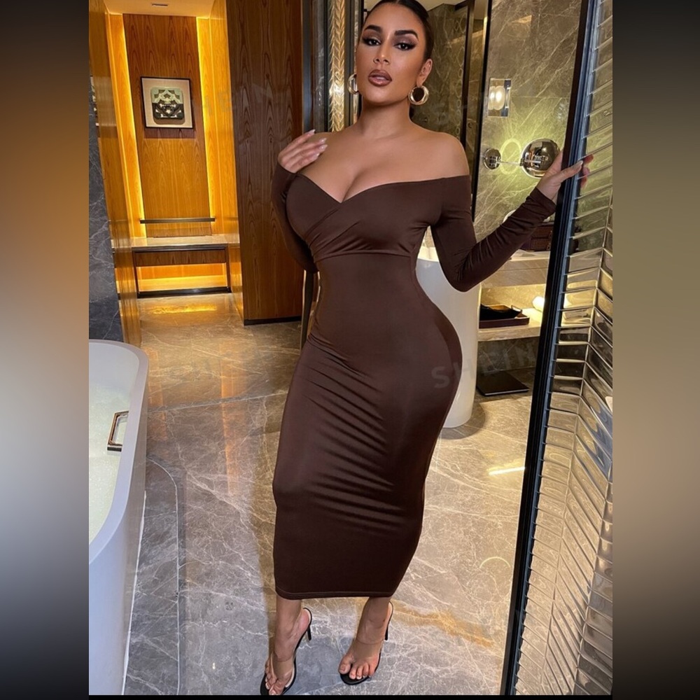 Chocolate Brown Solid Off Shoulder Bodycon Dress